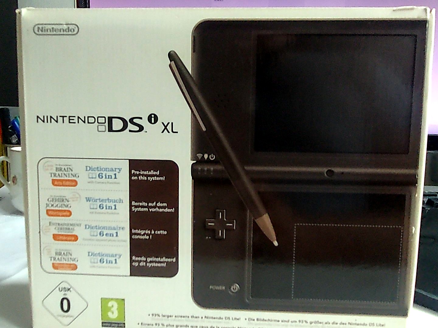 Nintendo DSi XL, hnědá